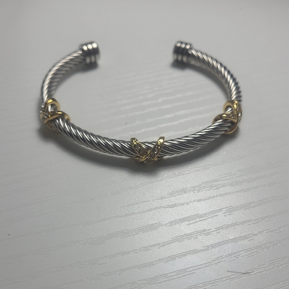 Elegant Silver and Gold Women's Bracelet